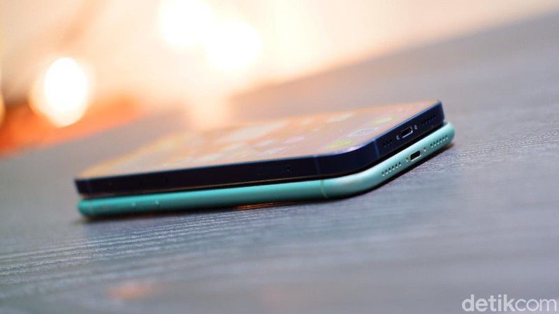 iPhone 12 vs iPhone 11