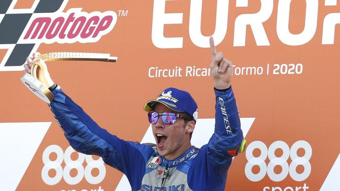 Joan Mir Spains rider Joan Mir of the Team SUZUKI ECSTAR celebrates his victory on the podium after wining the MotoGP race during the European Grand Prix in Valencia, Spain, Sunday, Nov. 8, 2020. (AP Photo/Alberto Saiz)