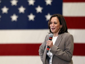 Jadi Wapres Wanita Kulit Hitam Pertama AS, Siapakah Kamala Harris?