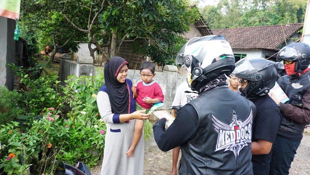 Kegiatan sosial MedDocs Solo Fight Against COVID-19