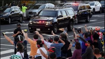 Buh-bye... Foto: Twitter