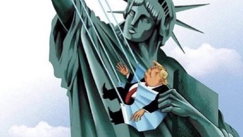 Diketapel oleh patung Liberty. Foto: Twitter