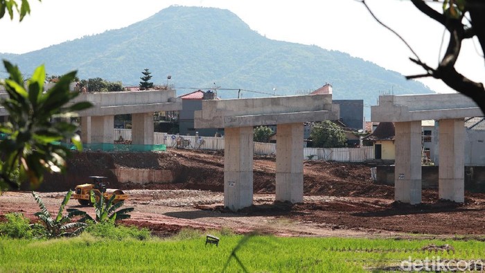 Pembangunan jalan Tol Cileunyi Sumedang Dawuan (Cisumdawu) fase III terus berlangsung. Sudah sampai mana progres pembangunannya?