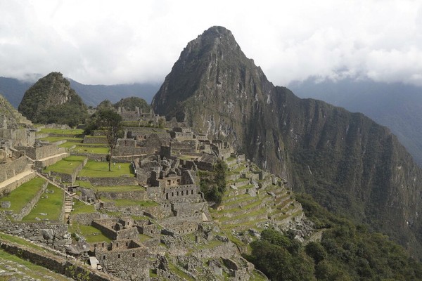 Karena kerusuhan yang menelan korban jiwa, situs terkenal di Peru yaitu Machu Pichu ditutup. (AP Photo/Martin Mejia) Karena kerusuhan yang menelan korban jiwa, situs terkenal di Peru yaitu Machu Pichu ditutup. (AP Photo/Martin Mejia)