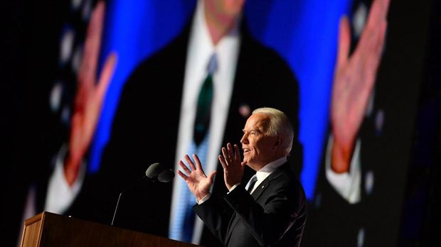 US President-elect Joe Biden delivers remarks in Wilmington, Delaware, on November 7, 2020, after being declared the winner of the presidential election. - Democrat Joe Biden was declared winner of the US presidency November 7, defeating Donald Trump and ending an era that convulsed American politics, shocked the world and left the United States more divided than at any time in decades. (Photo by ANGELA WEISS / AFP)