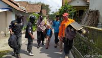 Potret Evakuasi Warga Di Lereng Gunung Merapi