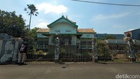 Menurut cucu Nitisemito, Yudhi Ernawan, Omah Kembar dibangun sekitar tahun 1926. Bangunan yang berada di Jalan Sunan Kudus turut Desa Demangan Kecamatan Kota, Kudus, itu diketahui dibangun oleh seorang arsitek Belanda. 