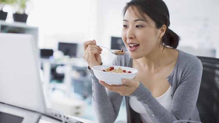 Agar Berat Badan Cepat Turun, Terapkan Kebiasaan Sarapan Sehat Ini