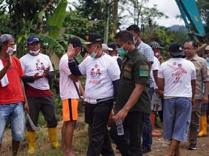 Nasrul Abit Buka Jalur Evakuasi, Warga Dadok Usul Nama Jalan Prabowo