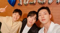 Mantan member mereka, Jonghyun, keluar dari band dan manajemen setelah terlibat sederet skandal seperti grup chat video porno hingga kirim pesan tak patut ke selebritas. (Foto: dok. Instagram @mr_kanggun) 