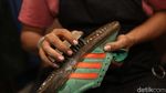 Jasa Cuci Sepatu Meroket di Musim Hujan