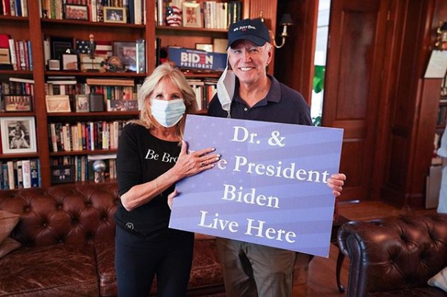 Awalnya Joe dan Jill menjalin hubungan hanya untuk bersenang-senang. Siapa sangka, mereka benar-benar jatuh cinta dan memutuskan mengarungi bahtera rumah tangga bersama. Foto: Instagram/@drbiden