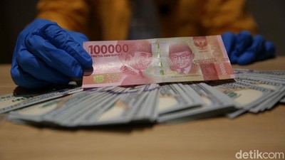 Joe Biden Efek, Dolar AS Nyaris Terjun ke Rp 13.000