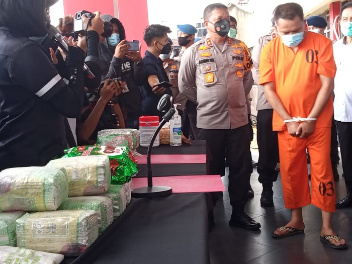 Konferensi Pers pengungkapan kasus narkoba oleh Polda Riau (Chaidir-detikcom)