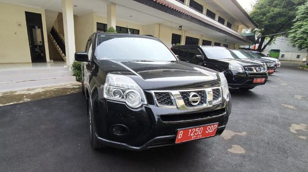 Lelang Ditjen Hortikultura 5 : Nissan X - trail 2.02 WD di Kota Jakarta Selatan (Dok. lelang.go.id)