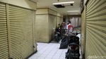 Pedagang di Pasar Baru Bandung Ramai-ramai Jual Kios