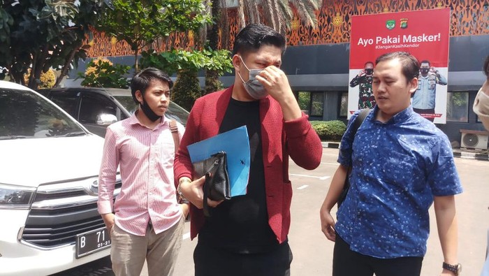 Pelapor kasus video seks mirip Gisel diperiksa di Polda Metro Jaya.