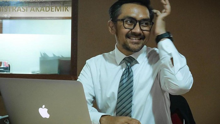 Staf Khusus Komunikasi dan Jubir Kementerian Pariwisata dan Ekonomi Kreatif, Prabu Revolusi.