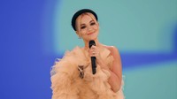 Duh, senyum Rita Ora manis banget ya guys? Getty Images for MTV/Getty Images