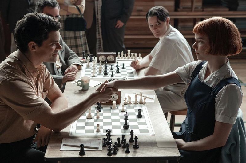 Serial The Queen's Gambit Serial The Queen's Gambit