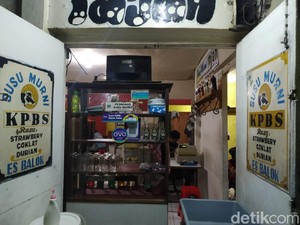 Slruup! Gurihnya Susu Murni Ijan yang Eksis 70 Tahun di Bandung