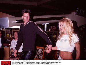 Skandal Seks Pamela Anderson dan Tommy Lee Difilmkan, Ini Pemerannya