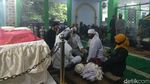 Tradisi Nyangku Ciamis di Tengah Pulau Situ Panjalu
