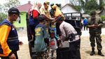 Warga dan Hewan Peliharaan di Lereng Merapi Dievakuasi