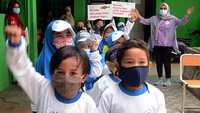 Di Jakarta, FOI akan membagikan ikan untuk 12.000 anak usia PAUD dengan mengundang bunda PAUD, Ibu Fery Farhati dan Gubernur DKI Bapak Anies Baswedan. Foto: Istimewa/Dok. FOI.