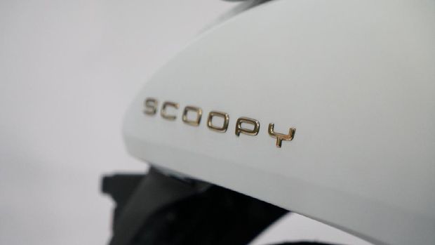 Generasi ke-5 Honda Scoopy.