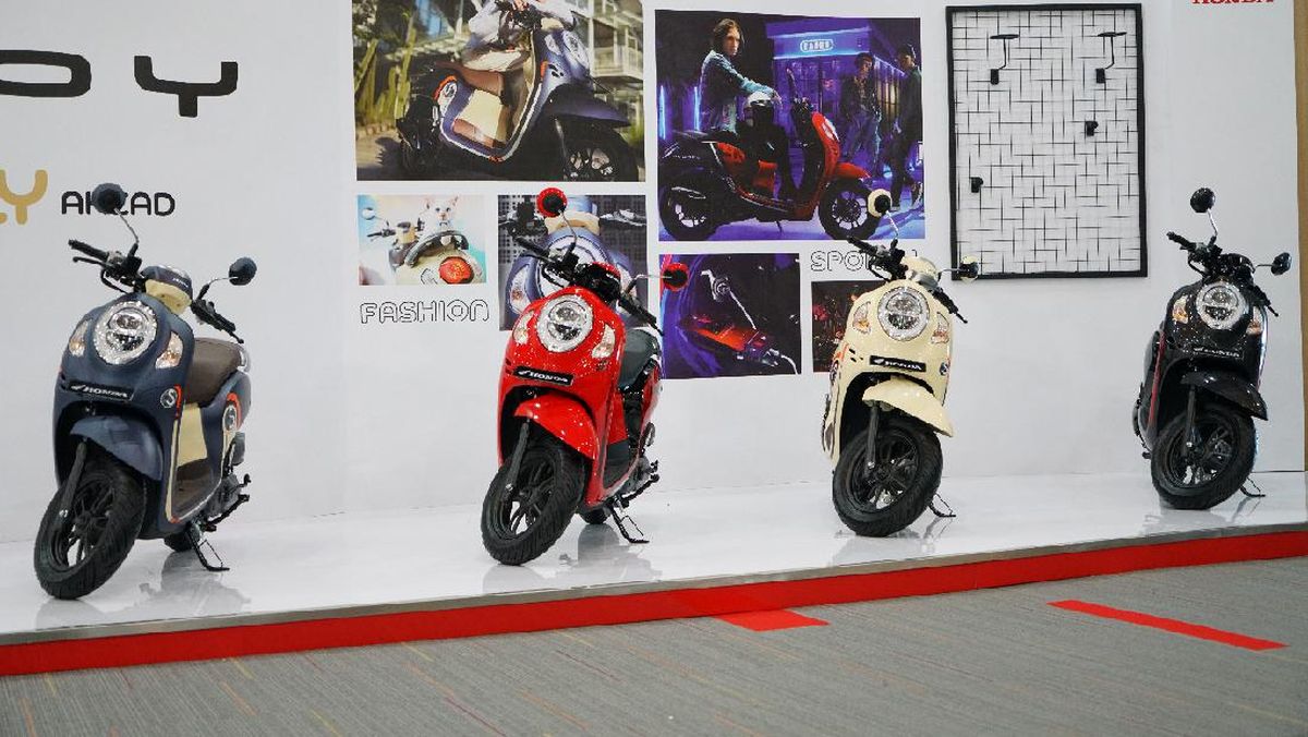 Harga Honda Scoopy Vs Yamaha Fino Terbaru