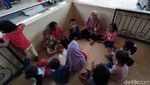 Anak-anak Pengungsi Gunung Merapi Jalani Trauma Healing