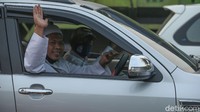 Sebelumnya diberitakan kemacetan terjadi selepas Gerbang Tol Cengkareng yang menuju ke Bandara Soekarno-Hatta. Kemacetan diduga lantaran adanya massa dari luar kota menuju Soekarno-Hatta untuk menyambut Habib Rizieq Syihab. Gerbang Tol Cengkareng Arah Bandara Soekarno-Hatta pun Macet parah sejak pagi.