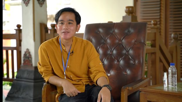 Chef Arnold Ngobrol Bareng Gibran Rakabuming, Bahas UKM hingga Makanan Favorit