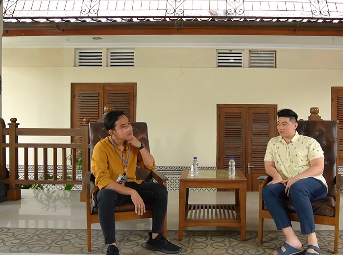 Chef Arnold Ngobrol Bareng Gibran Rakabuming, Bahas UKM hingga Makanan Favorit Chef Arnold Ngobrol Bareng Gibran Rakabuming, Bahas UKM hingga Makanan Favorit