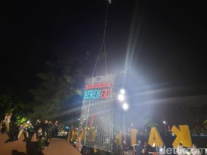 Deklarasi Surabaya Berenerji Gelar Stand Up Comedy dan Unjuk Pesawat Tanpa Awak