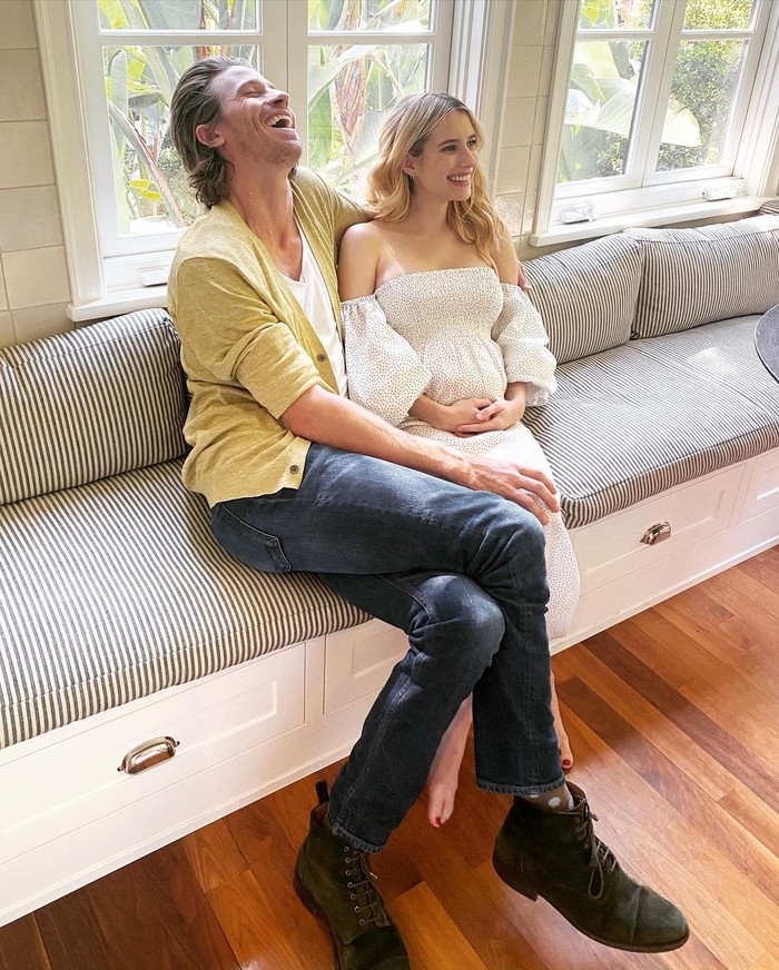 Emma Roberts Nantikan Kelahiran Anak Pertama Emma Roberts Nantikan Kelahiran Anak Pertama