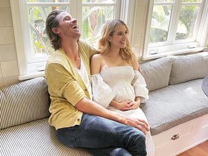 Selamat! Emma Roberts Menikah dengan Cody John