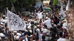 Foto: Gemuruh Penyambutan Habib Rizieq di Petamburan