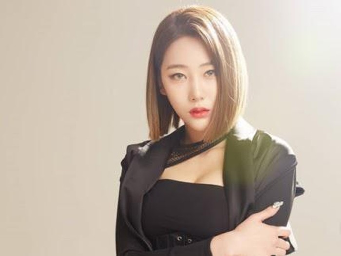 Artis K-Pop yang dituduh menipu, Hyeme personel Black Swan.