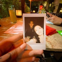 Apakah Anda orang yang akan hamil 9 bulan? Tidak, kan? Apakah Anda tega menekan pasangan Anda untuk menderita seperti itu jika dia tidak menginginkannya (untuk punya anak), jawab Chef Juna lagi. Ucapan chef Juna itu langsung mendapatkan pujian darip para netizen wanita di Twitter. Banyak netizen yang berharap bahwa ia bisa segera menikah dengan kekasihnya. Foto: Instagram ncit90