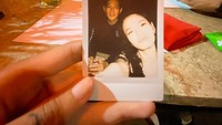 Beberapa kali Citra mengunggah foto bersama chef Juna di Instagram. Seperti ketika mereka dinner dan mengabadikan pose dengan kamera polaroid. Foto: Instagram ncit90