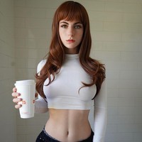 Di awal Luna bermain Tinder ia mengaku memiliki banyak match. Dia sering diajak liburan gratis, diberikan hadiah hingga dilamar oleh banyak pria.  Foto: dok. Instagram @luna.benna