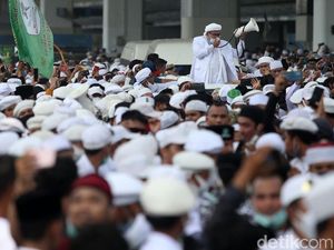 Habib Rizieq: Saya Minta Maaf Kerumunan di Bandara Bikin Resah