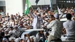 Momen Habib Rizieq Tiba di Tanah Air