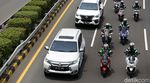 Momen Mobil Habib Rizieq Lintasi Tol Dalam Kota