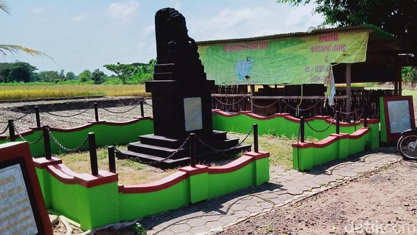 Monumen Ganesha yang berdiri di Kabupaten Klaten, Jawa Tengah, menjadi tanda bersejarah gugurnya lima pelajar pejuang kemerdekaan Indonesia. Monumen Ganesha yang berdiri di Kabupaten Klaten, Jawa Tengah, menjadi tanda bersejarah gugurnya lima pelajar pejuang kemerdekaan Indonesia.