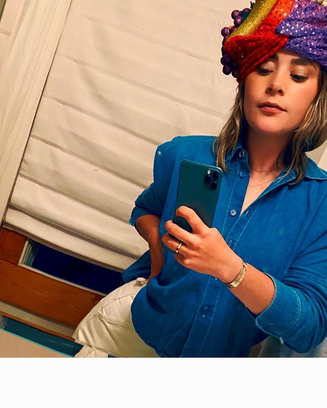 Wanita pemilik senyum manis ini mengenyam pendidikan di dua universitas. Satu di University of Pennsylvania, dan satunya lagi Columbia Law School. Foto: Instagram @naomibiden.dll