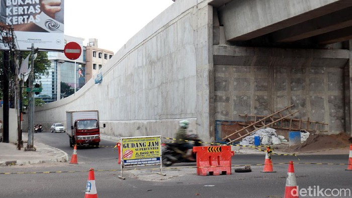 Flyover jalan raya di kota besar