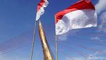 Peringati Hari Pahlawan, Jembatan Keris Berhias Merah Putih